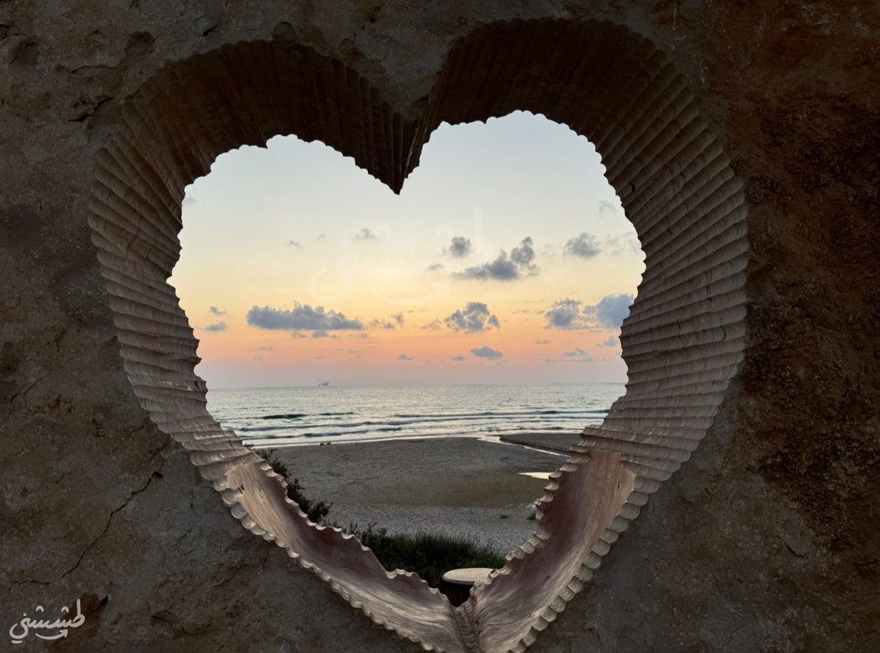 صورة تمثال قلب البحر 3
