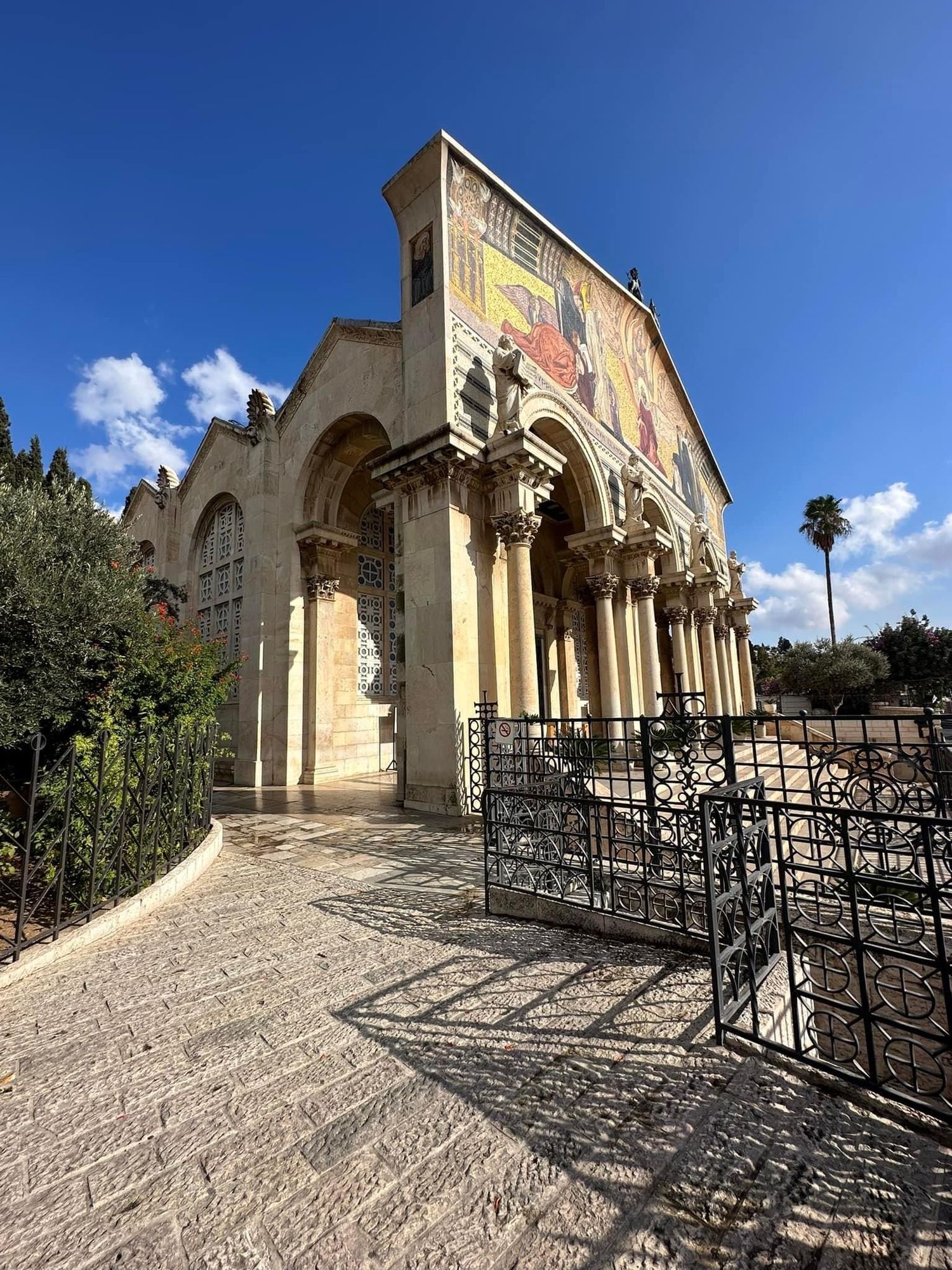 صورة كنيسة كل الامم (الجثمانية) 1