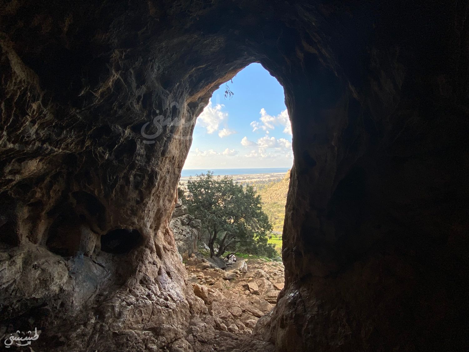 صورة مغارة الاصبع 1