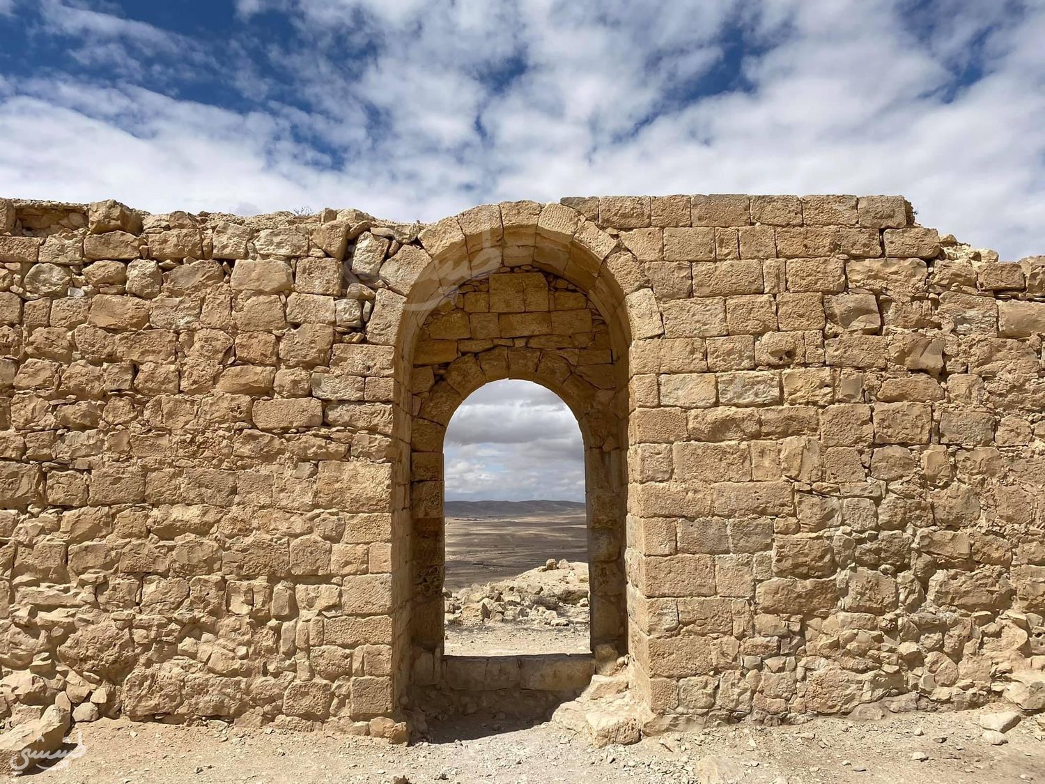 صورة آثار عبدات 3