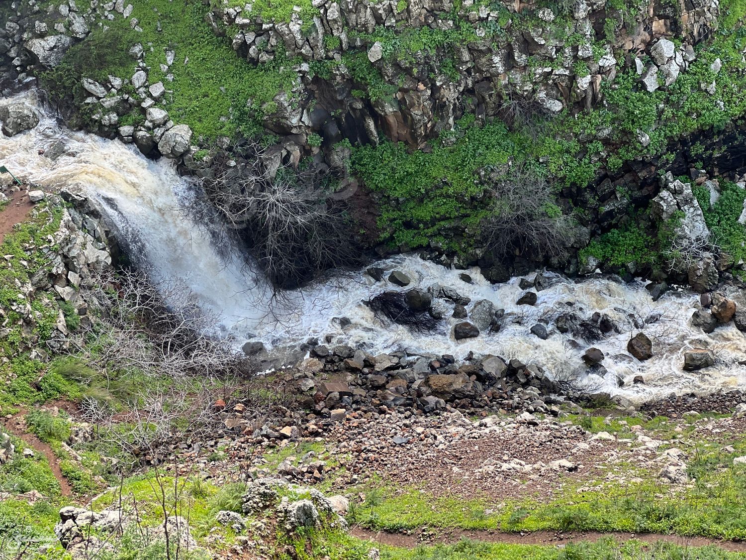 صورة مسار شلال الغربان 2