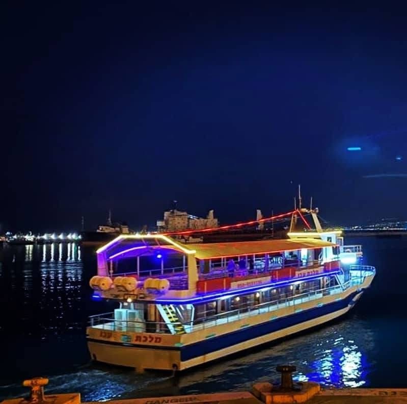 صورة سفينة ملكة عكا 1